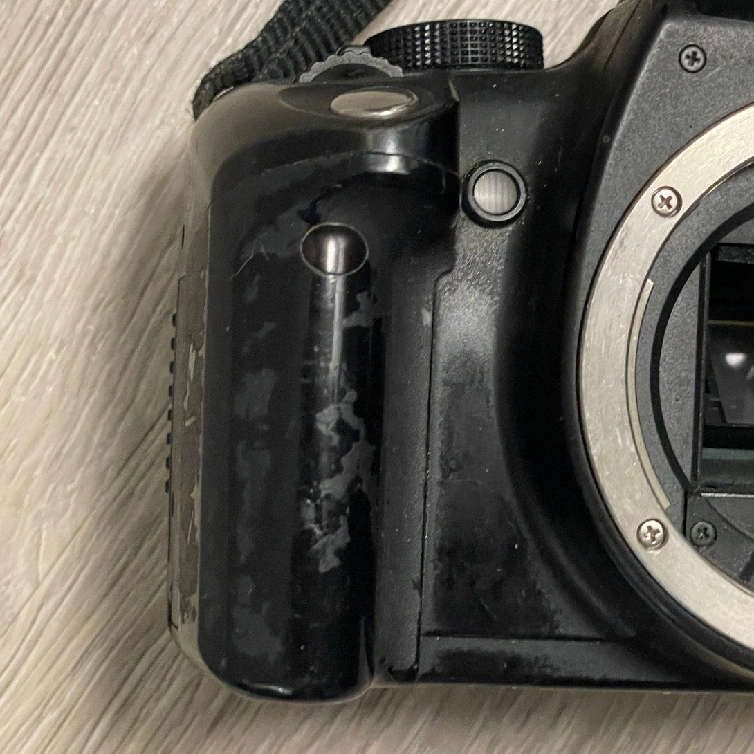 Canon EOS Rebel XT DSLR Camera - Body, Charger, Memory Card - Works