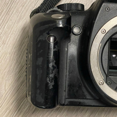 Canon EOS Rebel XT DSLR Camera - Body, Charger, Memory Card - Works