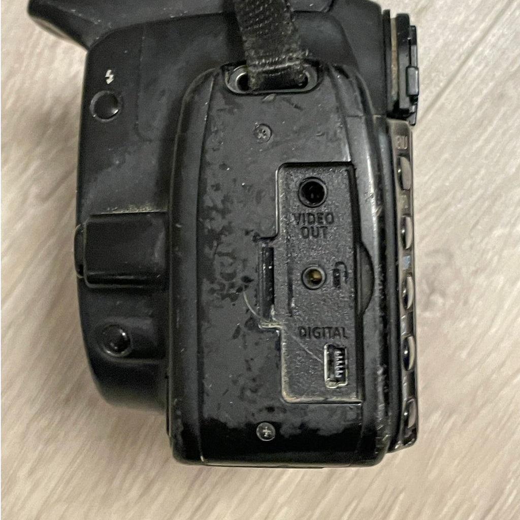 Canon EOS Rebel XT DSLR Camera - Body, Charger, Memory Card - Works