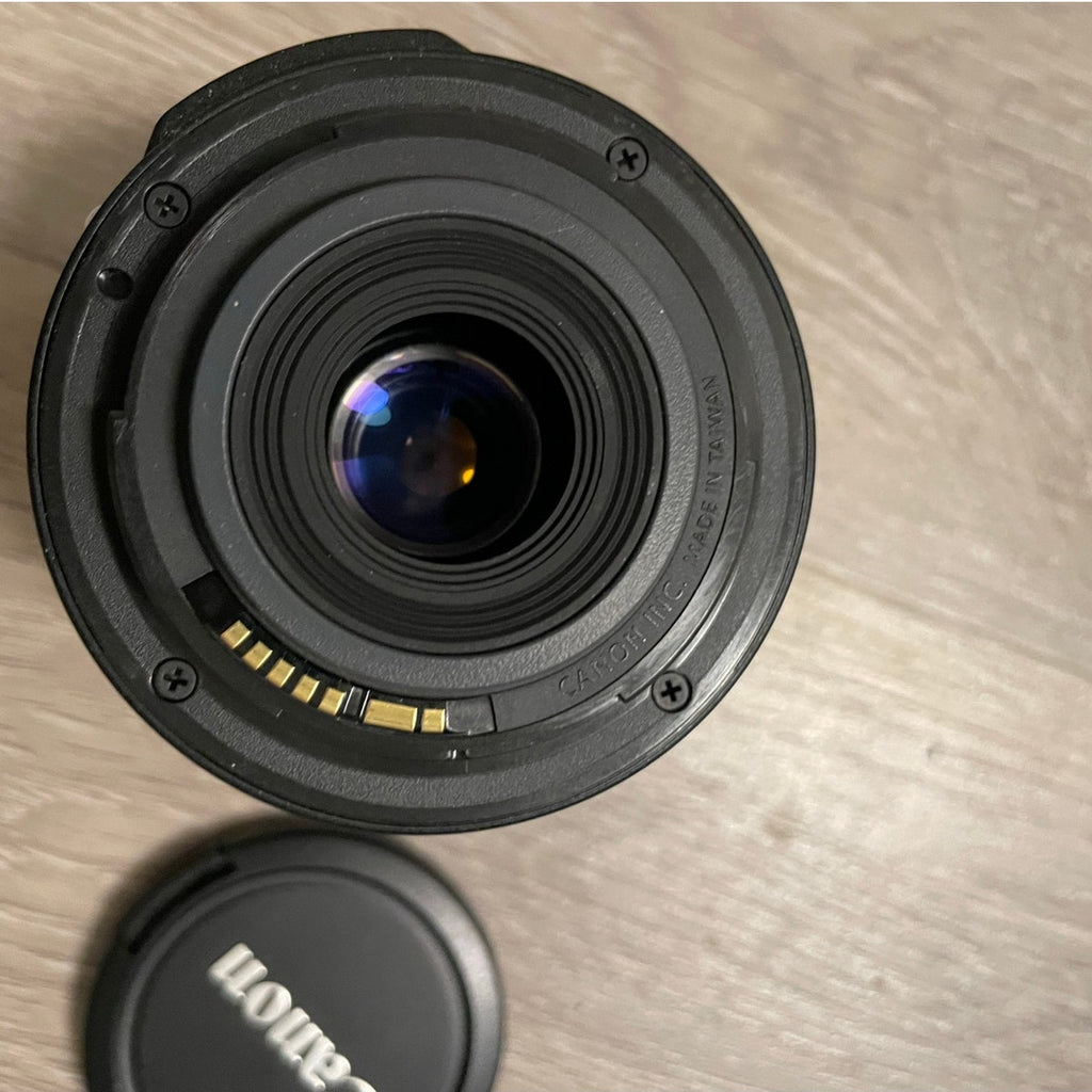 Canon DSLR EF-S Lens 18-55mm Macro 0.25m/0.8ft 1:3.5-5.6 IS