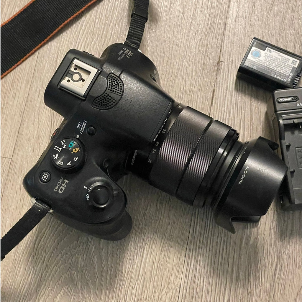 Sony Alpha 3000  ILCE-300 20.1 MP Mirrorless Digital Camera w/ 18-55mm Lens
